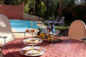 Dar Ayniwen Garden Hotel & Bird Zoo