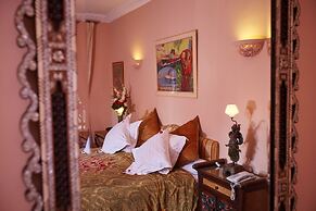 Dar Ayniwen Garden Hotel & Bird Zoo