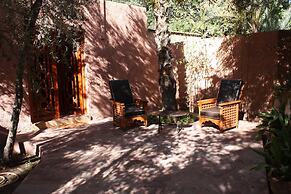 Dar Ayniwen Garden Hotel & Bird Zoo