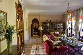 Dar Ayniwen Garden Hotel & Bird Zoo