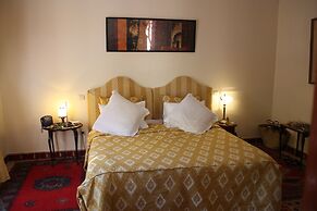 Dar Ayniwen Garden Hotel & Bird Zoo