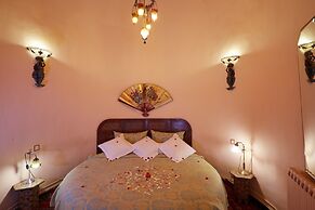 Dar Ayniwen Garden Hotel & Bird Zoo