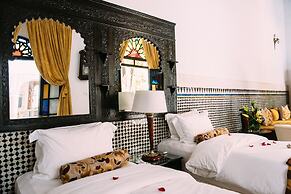 Riad Maison Bleue And Spa