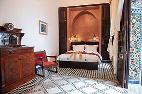 Riad Maison Bleue And Spa