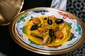 Riad Maison Bleue And Spa