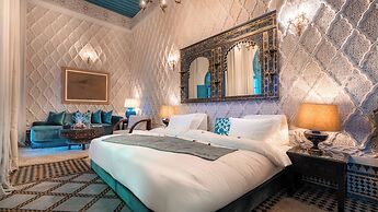 Riad Maison Bleue And Spa