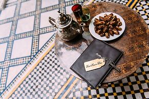 Riad Maison Bleue And Spa