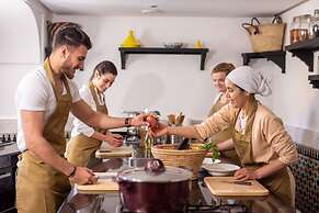 Riad Maison Bleue And Spa