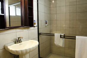 Hotel Plaza Real Suites & Apartments