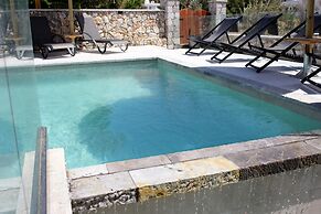 John & Mary's Studios