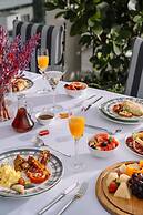 The Raintree, St. Mary's Road