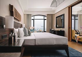 The Raintree, St. Mary's Road