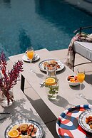 The Raintree, St. Mary's Road