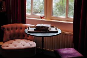 Rosalia's Menagerie InnUpstairs