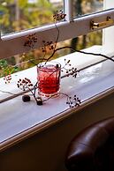 Rosalia's Menagerie InnUpstairs