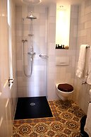 Rosalia's Menagerie InnUpstairs