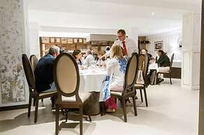 Costa Esmeralda Suites