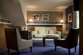 Costa Esmeralda Suites