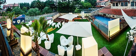 Costa Esmeralda Suites