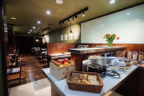 Peakture Hotel Bucharest