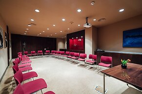 Peakture Hotel Bucharest