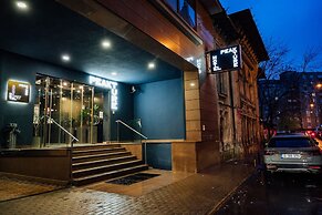 Peakture Hotel Bucharest