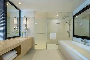 Millennium Hilton Bangkok