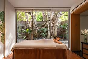 Millennium Hilton Bangkok