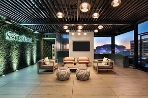 Glenn Hotel, Autograph Collection