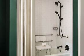 Glenn Hotel, Autograph Collection