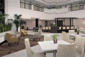 Embassy Suites La Quinta Hotel & Spa