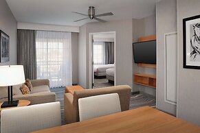 Embassy Suites La Quinta Hotel & Spa