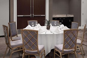 Embassy Suites La Quinta Hotel & Spa