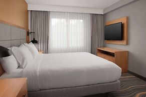 Embassy Suites La Quinta Hotel & Spa