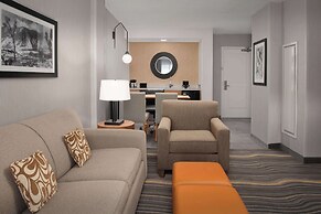 Embassy Suites La Quinta Hotel & Spa