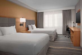 Embassy Suites La Quinta Hotel & Spa