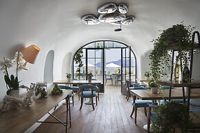 Katikies Kirini Santorini - The Leading Hotels Of The World