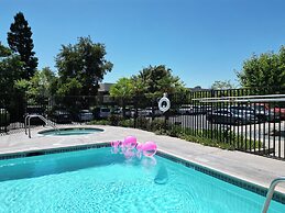 Courtyard by Marriott Sacramento Cal Expo