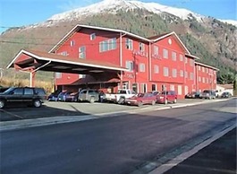 Juneau Hotel