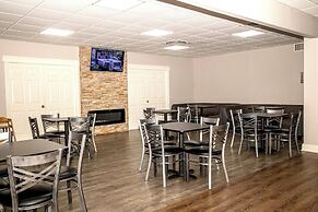 Days Inn and Suites by Wyndham Hammond, IN