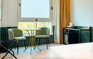 Hotel Ribera de Triana - REOPENING!