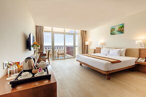 Sandy Beach Non Nuoc Resort