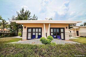 Sandy Beach Non Nuoc Resort