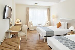 Sandy Beach Non Nuoc Resort