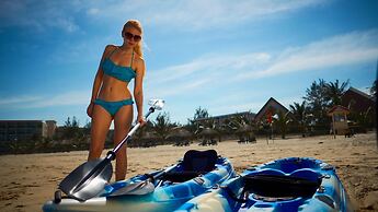 Sandy Beach Non Nuoc Resort