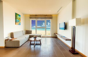 Sandy Beach Non Nuoc Resort