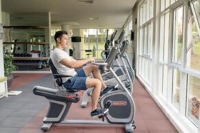 Sandy Beach Non Nuoc Resort