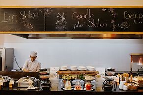 Sandy Beach Non Nuoc Resort