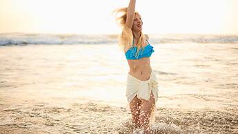 Sandy Beach Non Nuoc Resort