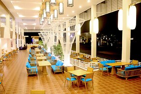 Sandy Beach Non Nuoc Resort